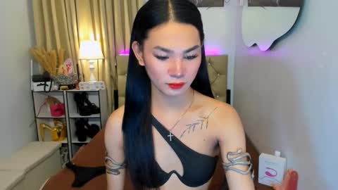 Snapshot of jessie_empress chatting on 02/16/25, 06:10 Your naughty Jessie online show from 02/16/25, 06:10