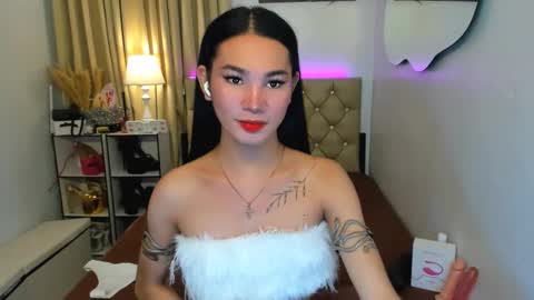 Snapshot of jessie_empress chatting on 02/17/25, 06:26 Your naughty Jessie online show from 02/17/25, 06:26