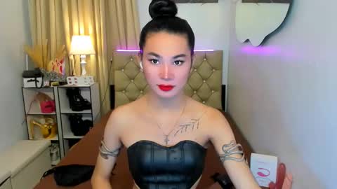 Snapshot of jessie_empress chatting on 03/07/25, 10:21 Your naughty Jessie online show from 03/07/25, 10:21