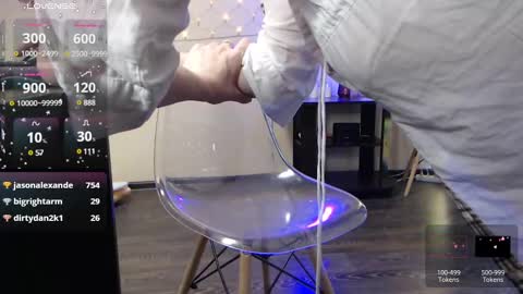 Snapshot of jessiemays chatting on 03/10/25, 01:23 Jess online show from 03/10/25, 01:23