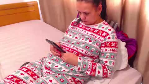 Snapshot of jessiestar3 chatting on 02/01/26, 10:36 jessiestar3 online show from 02/01/26, 10:36