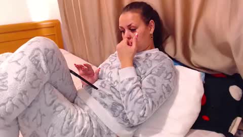 jessiestar3 online show from 03/24/26, 03:39