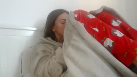 Snapshot of jessiexryan chatting on 01/08/25, 11:43 jessieryan online show from 01/08/25, 11:43