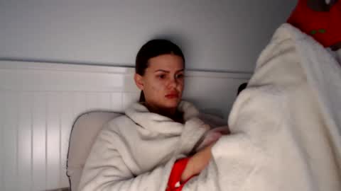 Snapshot of jessiexryan chatting on 02/14/25, 05:51 jessieryan online show from 02/14/25, 05:51