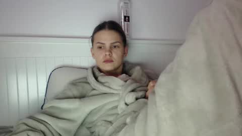 Snapshot of jessiexryan chatting on 10/21/25, 03:40 jessieryan online show from 10/21/25, 03:40