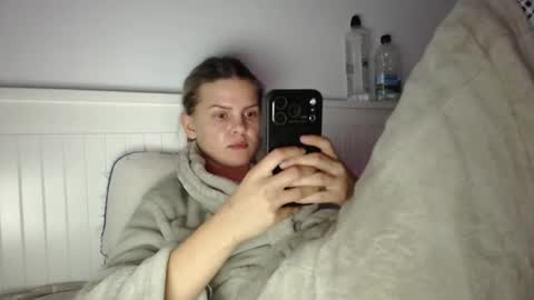 Snapshot of jessiexryan chatting on 10/21/25, 04:19 jessieryan online show from 10/21/25, 04:19