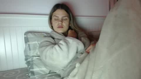 Snapshot of jessiexryan chatting on 11/12/25, 04:24 jessieryan online show from 11/12/25, 04:24