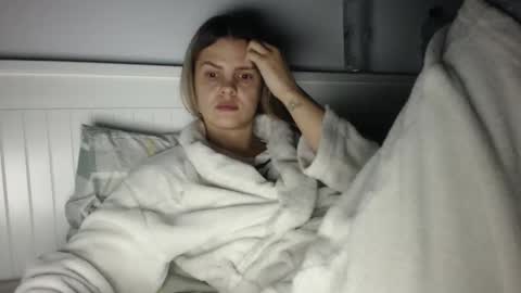 Snapshot of jessiexryan chatting on 11/19/25, 04:45 jessieryan online show from 11/19/25, 04:45