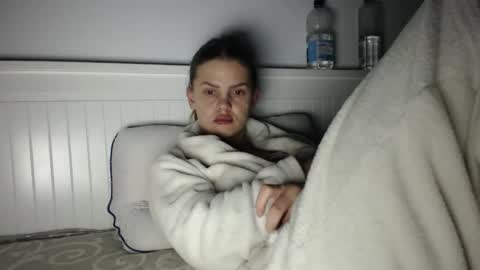 Snapshot of jessiexryan chatting on 11/27/25, 04:47 jessieryan online show from 11/27/25, 04:47