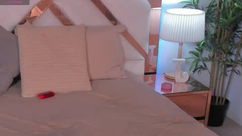 JESSICA STONNE online show from 04/09/26, 06:19