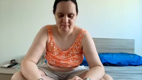 Snapshot of jessika97 chatting on 06/29/26, 11:21 jessika97 online show from 06/29/26, 11:21