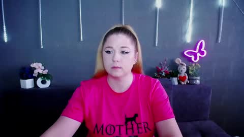 Jess online show from 04/14/26, 07:03