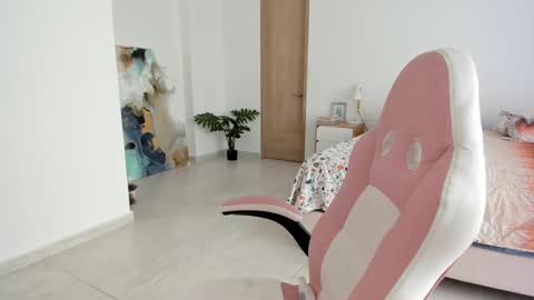    online show from 02/24/25, 04:36