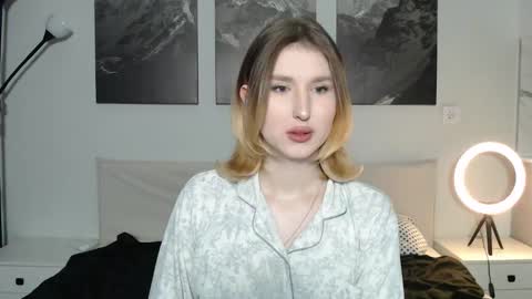 Snapshot of jessstonem chatting on 11/26/25, 09:49 jessstonem online show from 11/26/25, 09:49