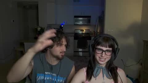 Snapshot of jessxovalenci chatting on 12/23/25, 04:54 JessxoValenci online show from 12/23/25, 04:54