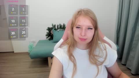 Snapshot of jessy_comely chatting on 12/11/24, 10:14 Jessy online show from 12/11/24, 10:14