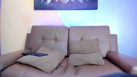 Jessy Mateus online show from 12/18/24, 11:45