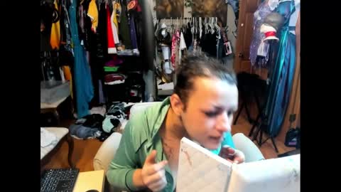 Snapshot of jessyboi0504 chatting on 09/17/25, 10:28 seductress Cyber Succubus online show from 09/17/25, 10:28