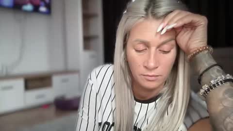 Jessye online show from 10/16/25, 10:05