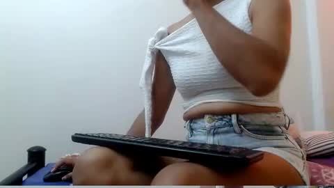 Snapshot of jessyhot604 chatting on 07/20/26, 04:42 jessy online show from 07/20/26, 04:42