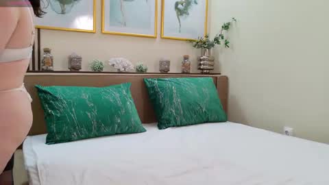 Francesca online show from 02/10/25, 08:09