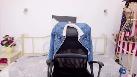 Jessy online show from 02/05/25, 03:13