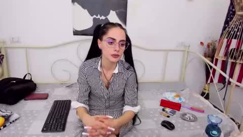 Jessy online show from 02/12/25, 07:45