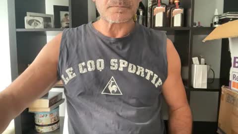 Snapshot of jesuiscoquinoui chatting on 01/03/25, 06:44 Jesuiscoquin online show from 01/03/25, 06:44