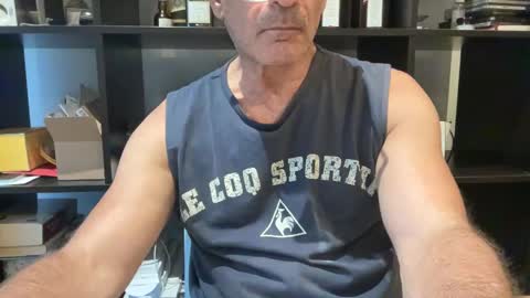 Snapshot of jesuiscoquinoui chatting on 01/05/25, 08:54 Jesuiscoquin online show from 01/05/25, 08:54