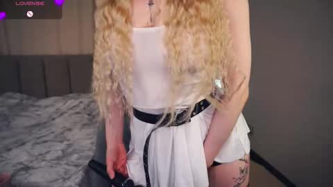 Snapshot of jettahartill chatting on 11/19/25, 06:08 Daryl online show from 11/19/25, 06:08