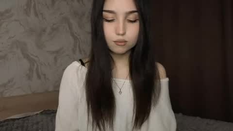 I am Gina ntmu Lets hit 10 Thumbs Up together online show from 05/11/26, 04:04