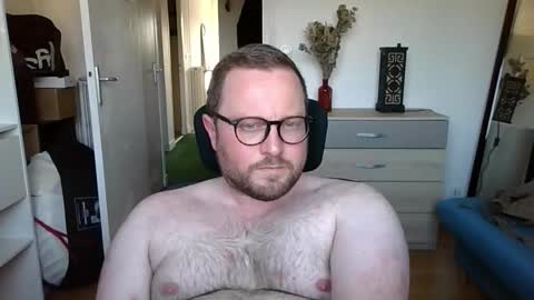 jeuneloup92 online show from 10/13/25, 03:56