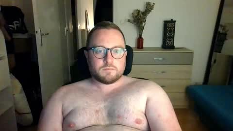 jeuneloup92 online show from 11/18/25, 05:17