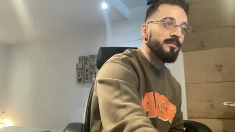 Snapshot of jeunemek00779042 chatting on 12/05/24, 03:17 JEUNEMEK007 online show from 12/05/24, 03:17