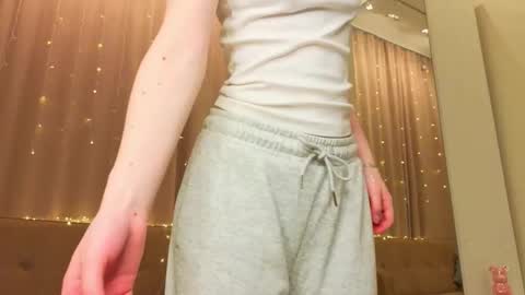 Gwen online show from 01/17/26, 08:19