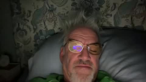 Snapshot of jewlronny chatting on 02/02/26, 05:17 jewlronny online show from 02/02/26, 05:17