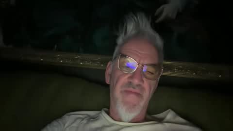 Snapshot of jewlronny chatting on 02/15/26, 06:43 jewlronny online show from 02/15/26, 06:43