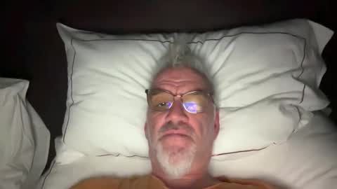 Snapshot of jewlronny chatting on 02/18/26, 07:15 jewlronny online show from 02/18/26, 07:15