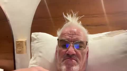 Snapshot of jewlronny chatting on 02/25/26, 08:40 jewlronny online show from 02/25/26, 08:40