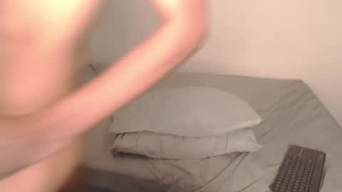 Snapshot of jey_foxx chatting on 01/22/25, 12:16 jey_foxx online show from 01/22/25, 12:16