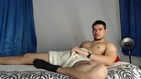 Snapshot of jeycob_happy97 chatting on 04/17/26, 11:13 Juan David online show from 04/17/26, 11:13
