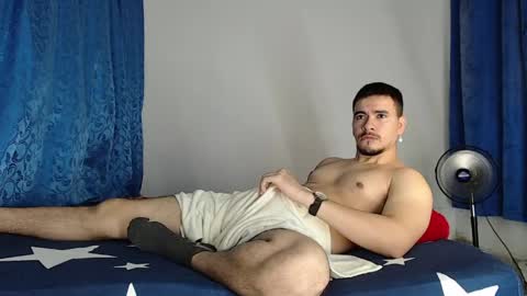 Snapshot of jeycob_happy97 chatting on 05/06/26, 11:26 Juan David online show from 05/06/26, 11:26