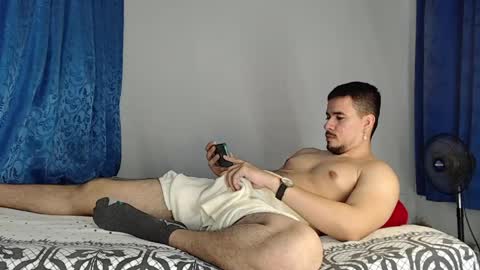 Snapshot of jeycob_happy97 chatting on 05/08/26, 11:21 Juan David online show from 05/08/26, 11:21