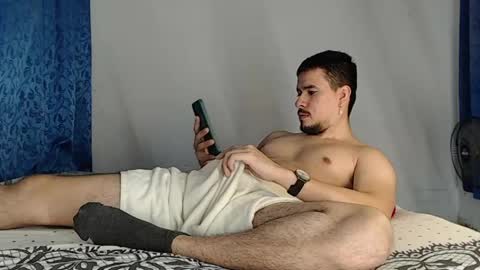 Snapshot of jeycob_happy97 chatting on 05/18/26, 11:16 Juan David online show from 05/18/26, 11:16