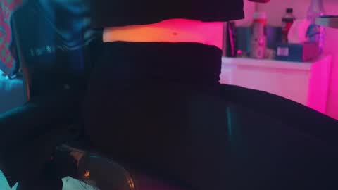 Snapshot of jfemk chatting on 11/01/25, 02:19 jfemk online show from 11/01/25, 02:19