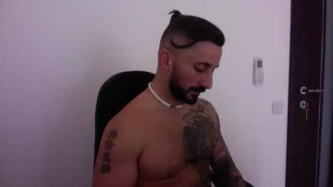 jfenech13071979 online show from 01/15/26, 12:10