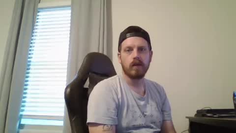 Snapshot of jfunzy chatting on 09/23/25, 01:30 jfunzy online show from 09/23/25, 01:30