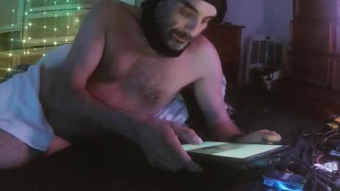 Snapshot of jglarsbel chatting on 05/30/26, 05:32 jglarsbel online show from 05/30/26, 05:32