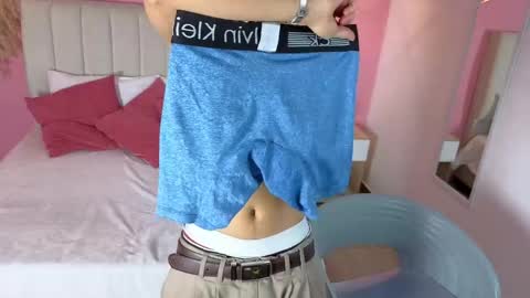 Jhan online show from 04/28/26, 04:34