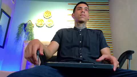 Snapshot of jharol_cardona chatting on 07/17/26, 01:34 Jharol online show from 07/17/26, 01:34